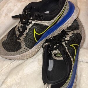 Nike Infinity React Running Shoes